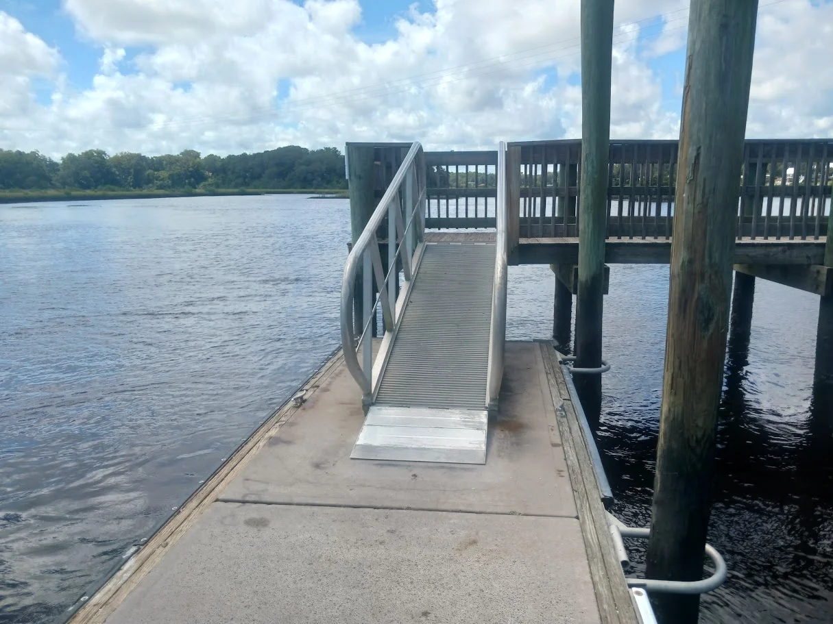 courtesy dock at public boat ramp fl 32086